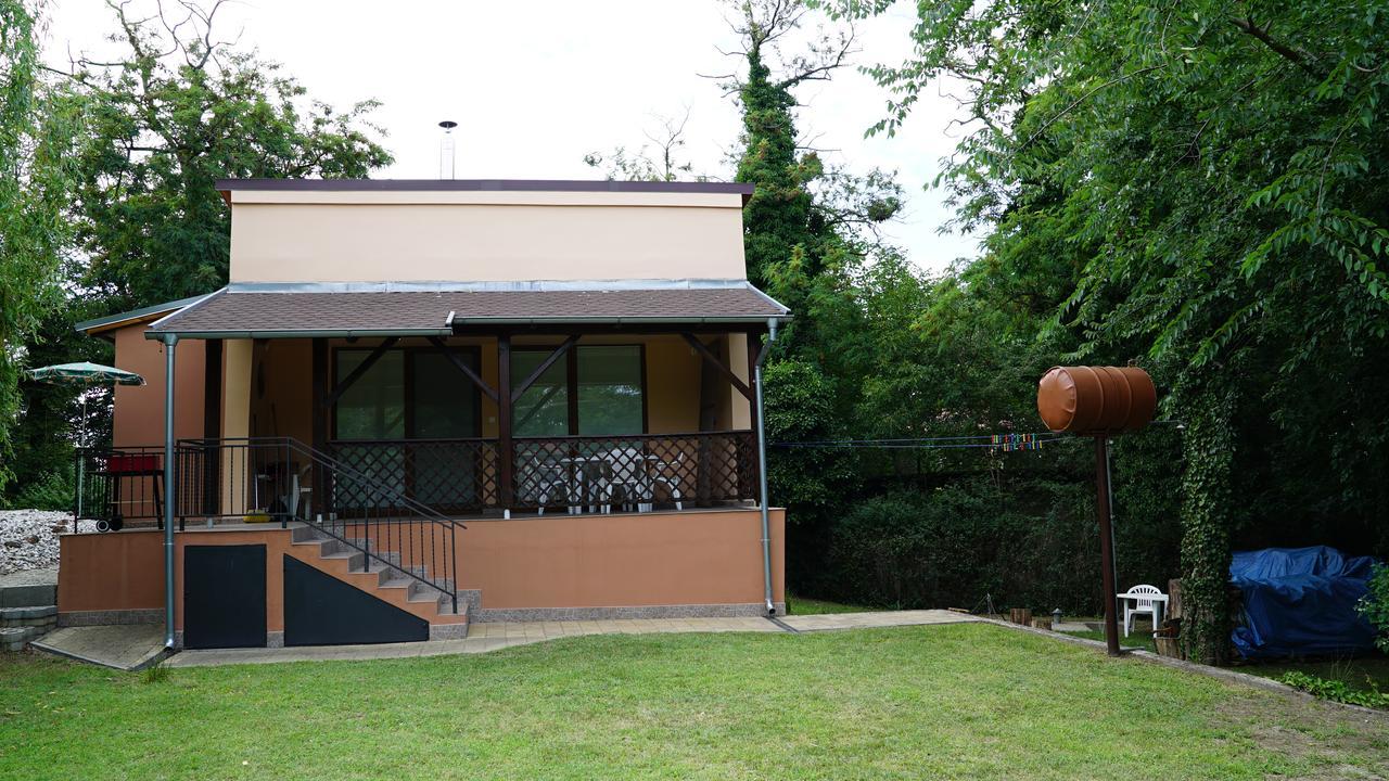 Tobo House Along The River Danube Radvan nad Dunajom Bagian luar foto